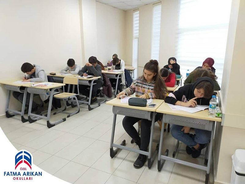 Bursluluk Sınavımız Yğun Katılımı İle Tamamlandı